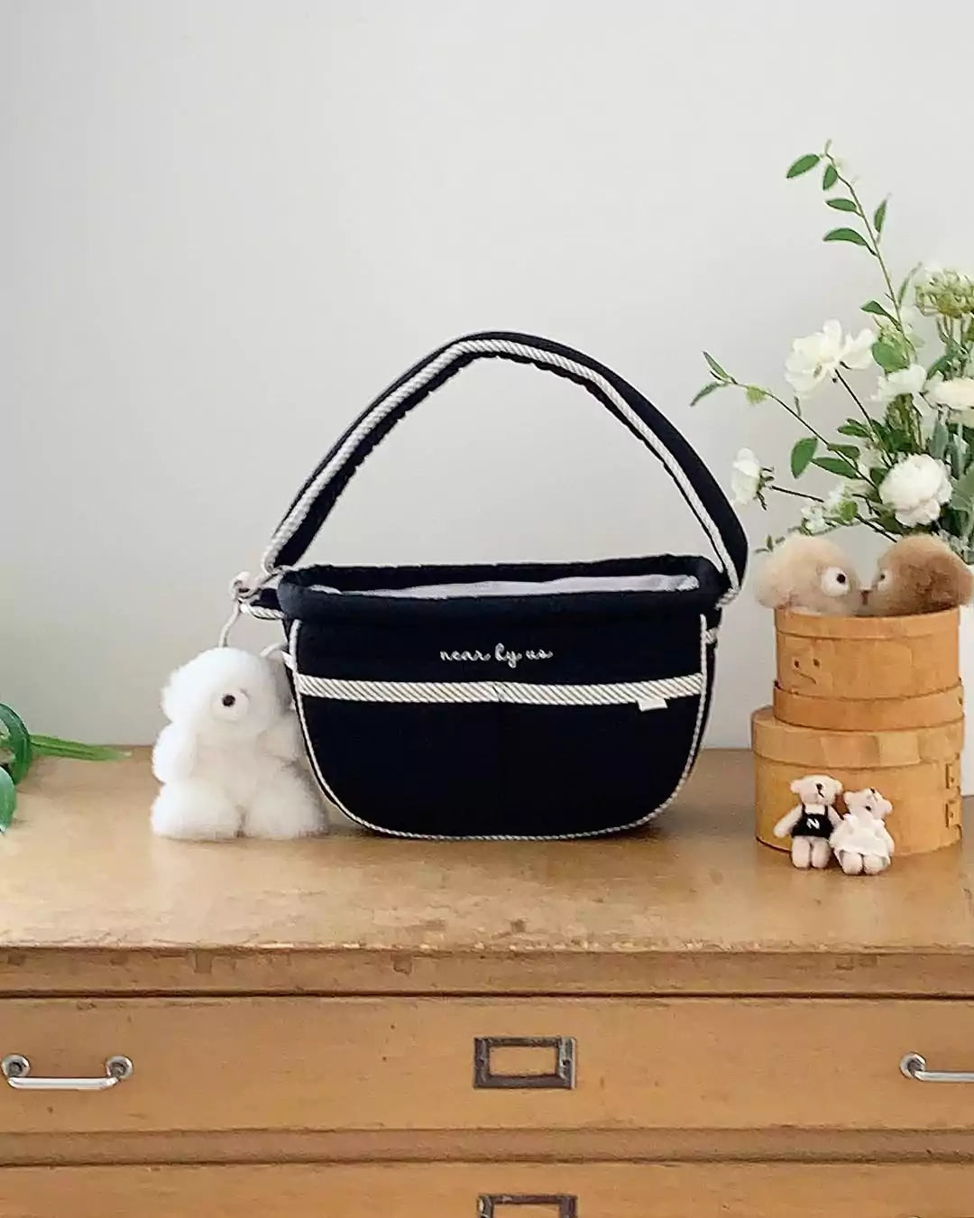 Black Tarte Bag (With Cushion)