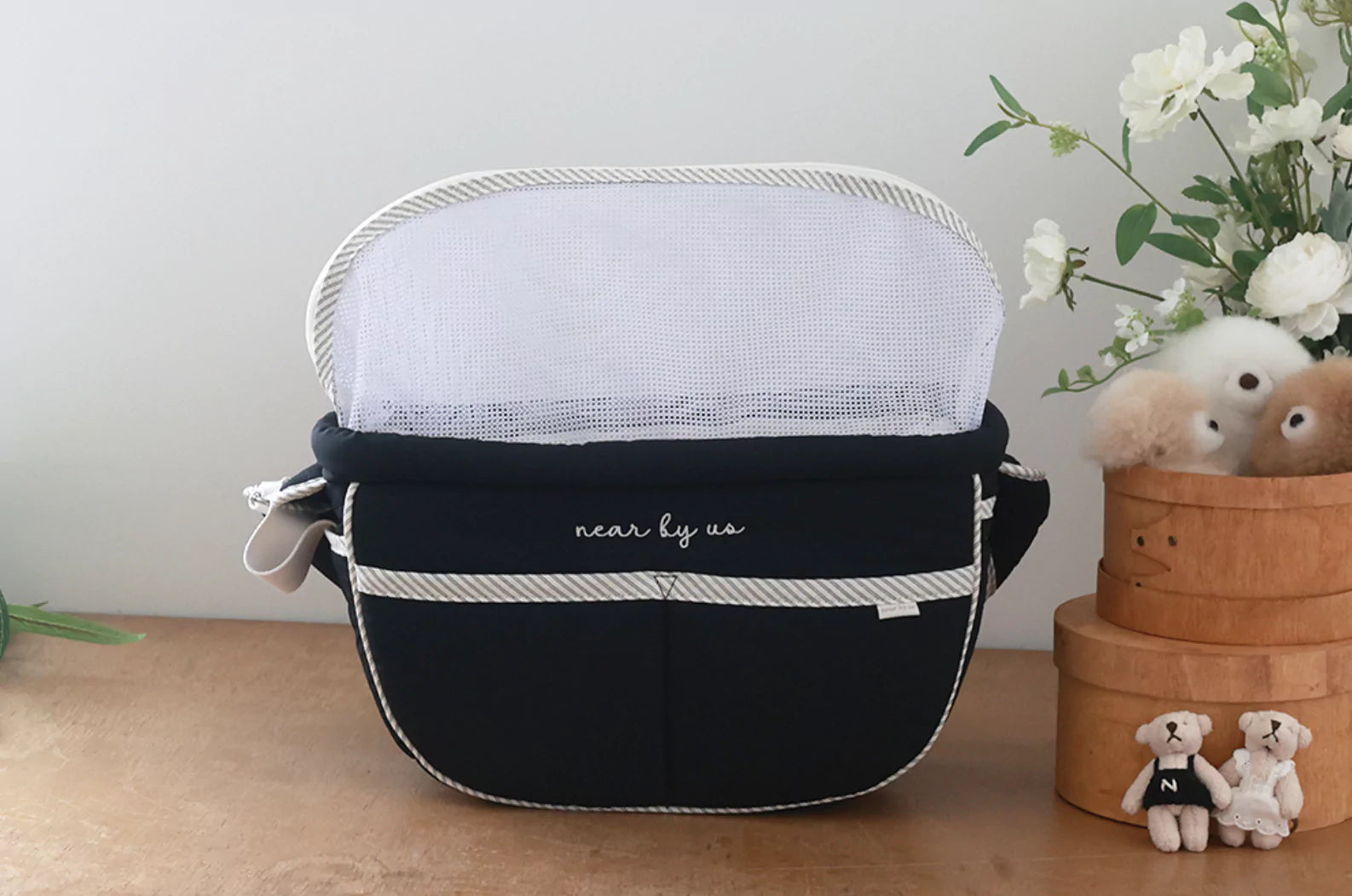 Black Tarte Bag (With Cushion)